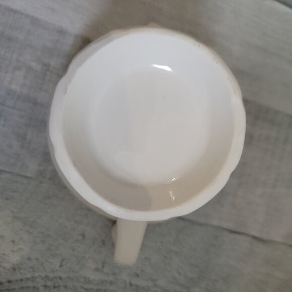 Vintage Creamer & Sugar Bowl Set With Autumn Leaf Design - Picture 3 of 5